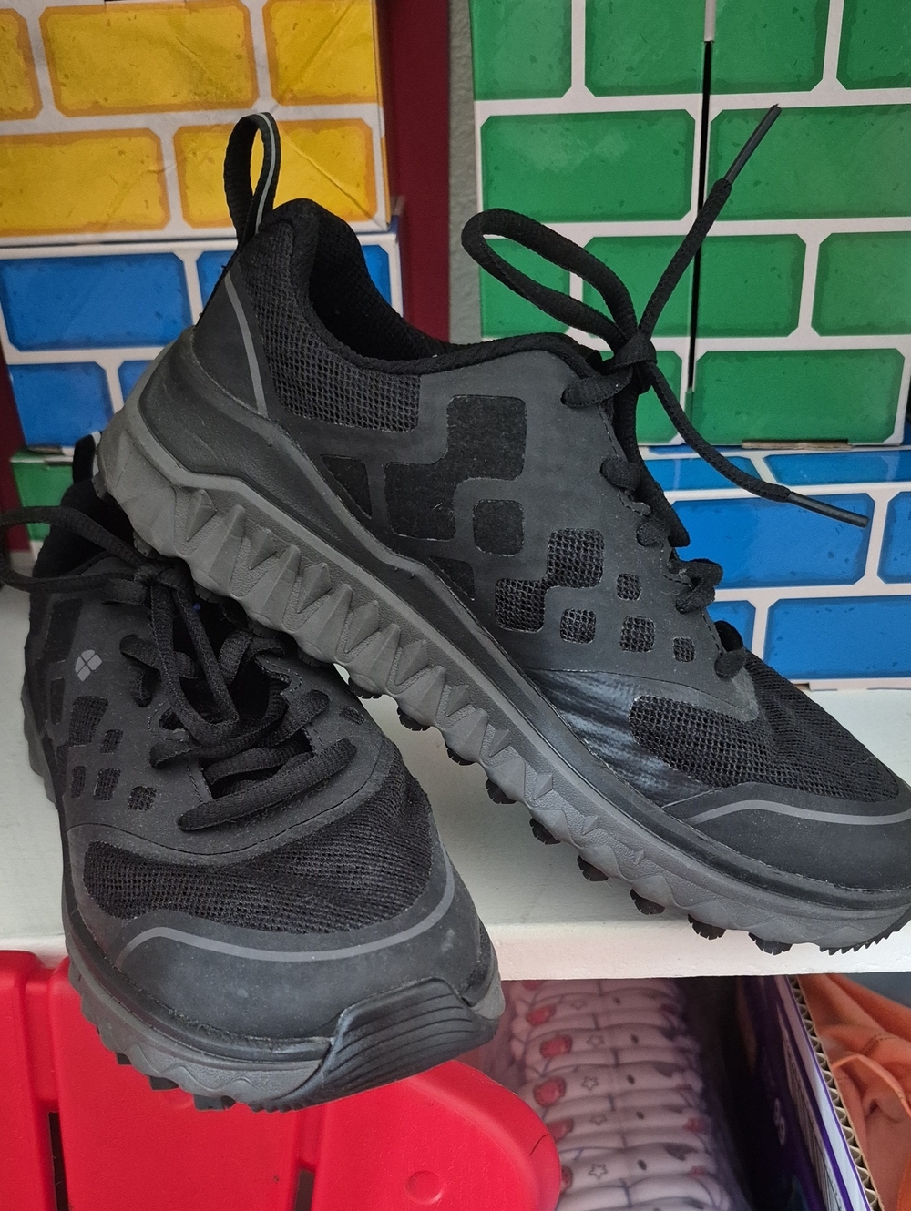 Shoes For Crews - Picture 4 of 6